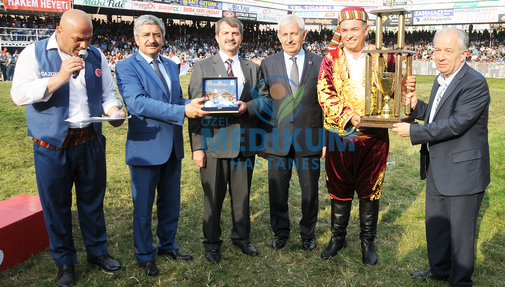Başhekimiz Dr. Galip Öztekin Medikum Hastanesi adına güreş ağası seçildi